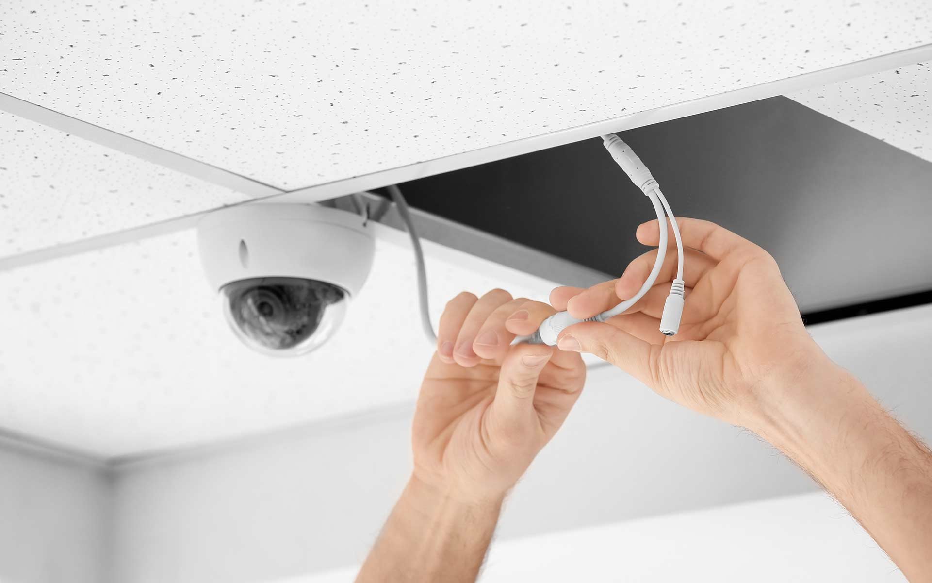 A2B Electrical's electricians can wire up CCTV cameras for properties in Westminster Abbey and the local area. 